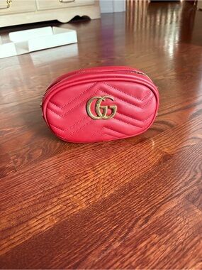 Red belt purse